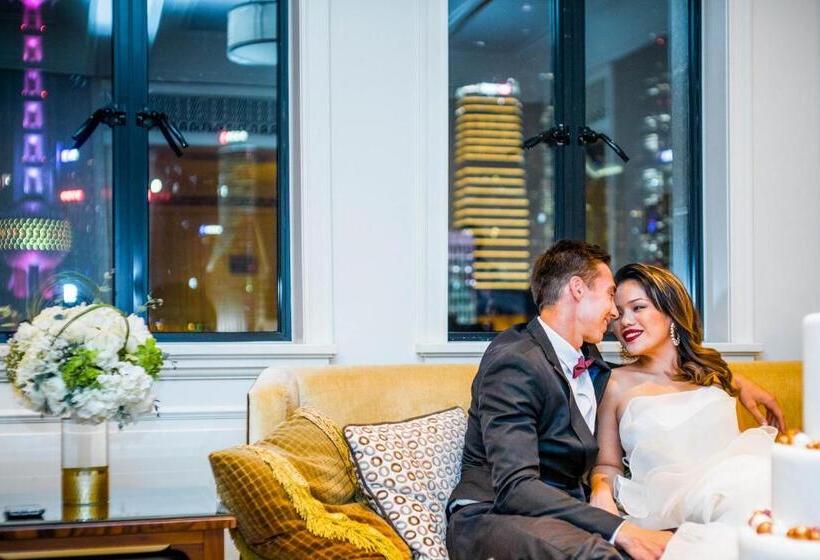 강 전망 스위트, Fairmont Peace Hotel On The Bund