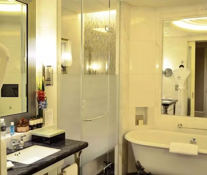 اتاق لوکس, Fairmont Peace Hotel On The Bund