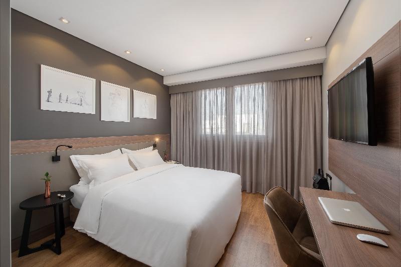 Kulüp Odası, Hongqiao Jin Jiang