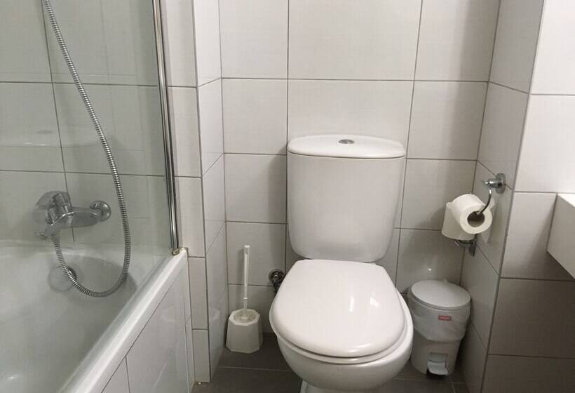 Одноместный Номер Вид на Бассейн, Kissos