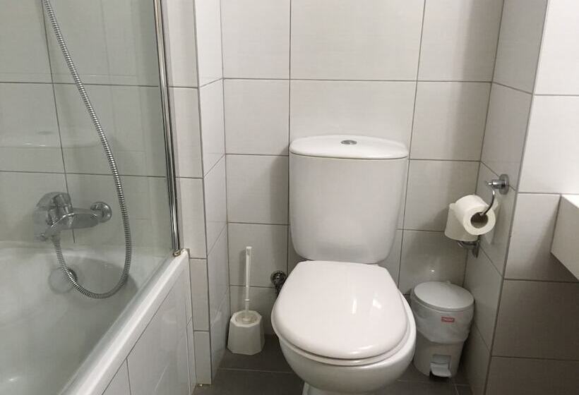 Одноместный Номер Вид на Бассейн, Kissos