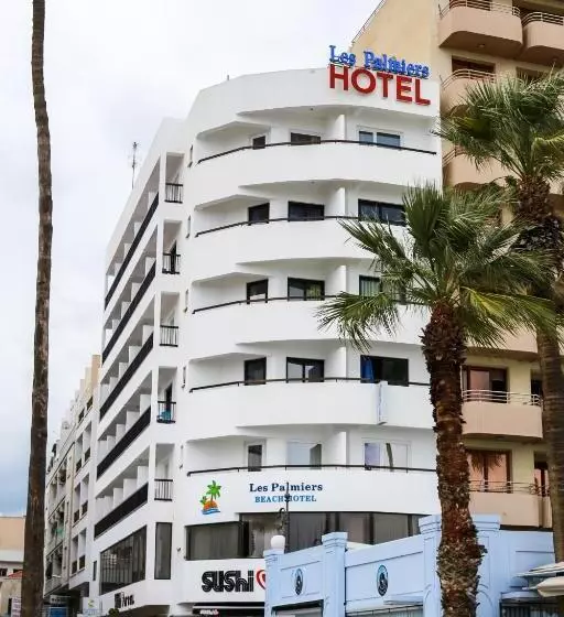 اتاق اساندارد با چشم‌انداز جانبی به دریا, Les Palmiers Beach Boutique Hotel & Luxury Apartments