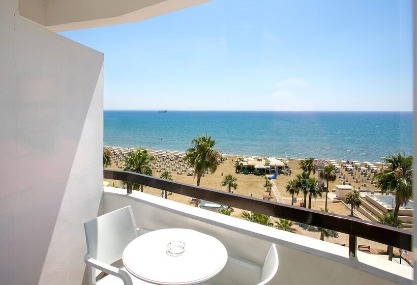 اتاق استاندارد با چشم‌انداز دریا, Les Palmiers Beach Boutique Hotel & Luxury Apartments