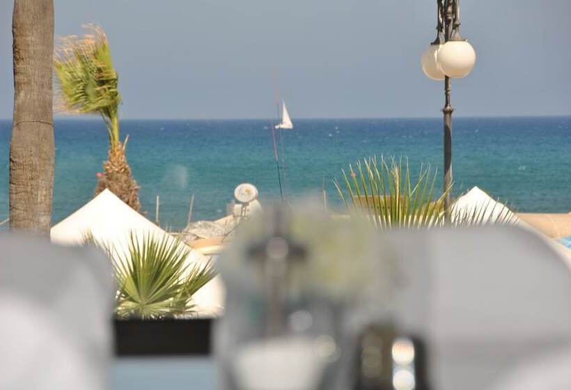 اتاق استاندارد با چشم‌انداز دریا, Les Palmiers Beach Boutique Hotel & Luxury Apartments