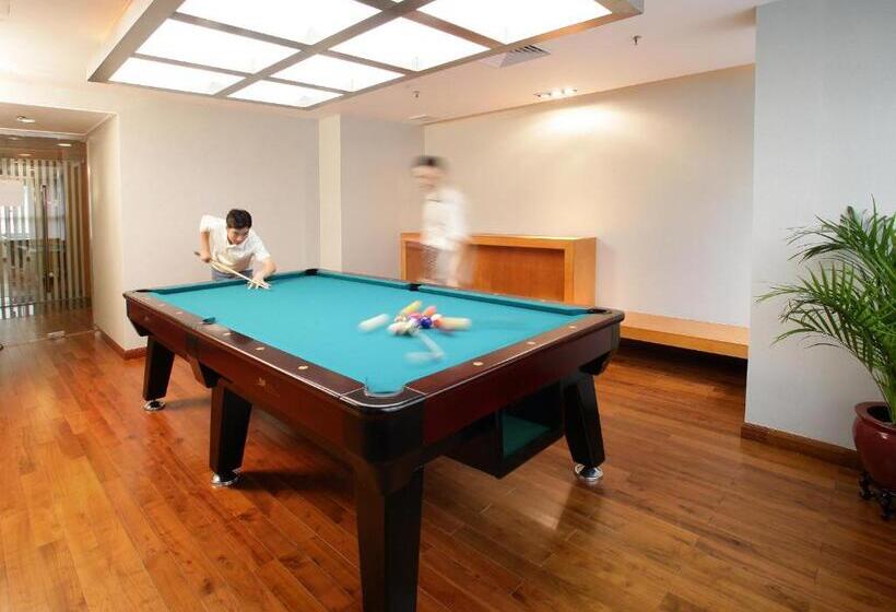 חדר אקזקיוטיב, Liuhua