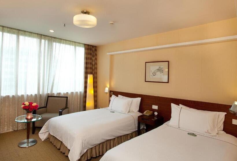 חדר אקזקיוטיב, Liuhua