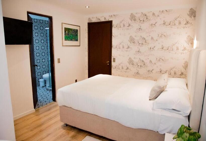 Junior Suite, Marcos Gamero