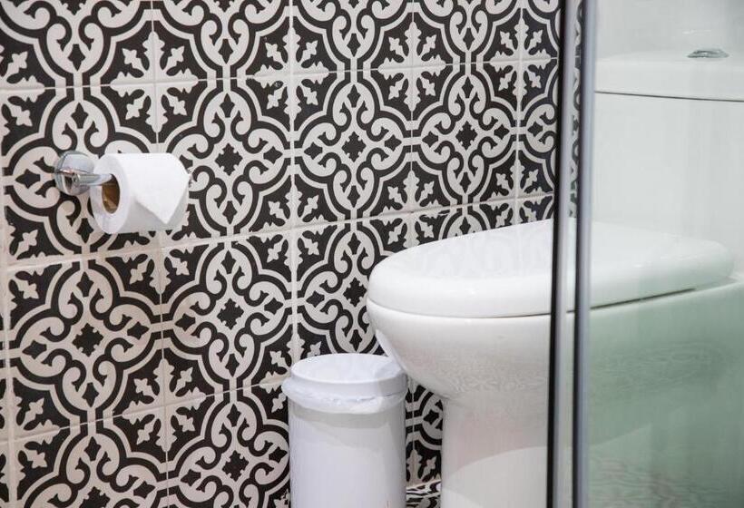 Junior Suite, Marcos Gamero