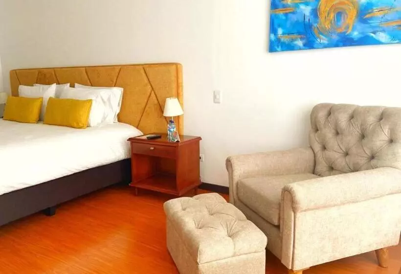 キングサイズベッドのスタンダードルーム, Pop Art Hotel Las Colinas Manizales