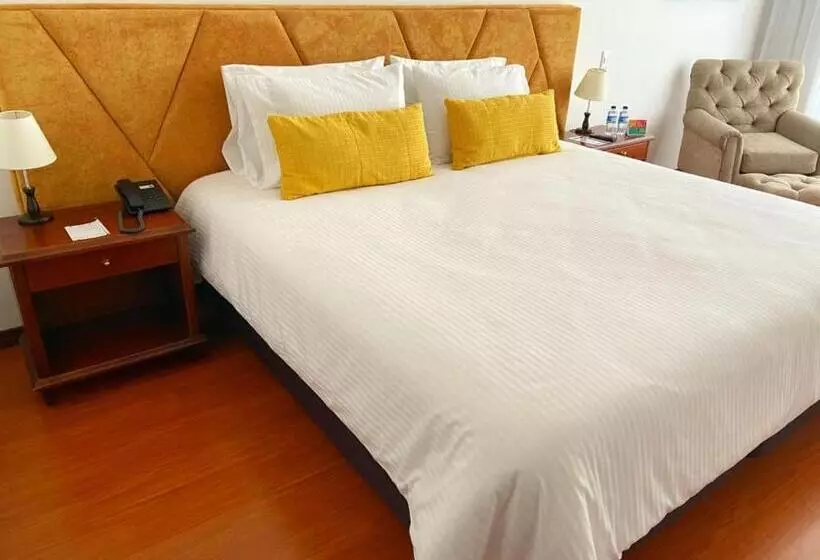 キングサイズベッドのスタンダードルーム, Pop Art Hotel Las Colinas Manizales
