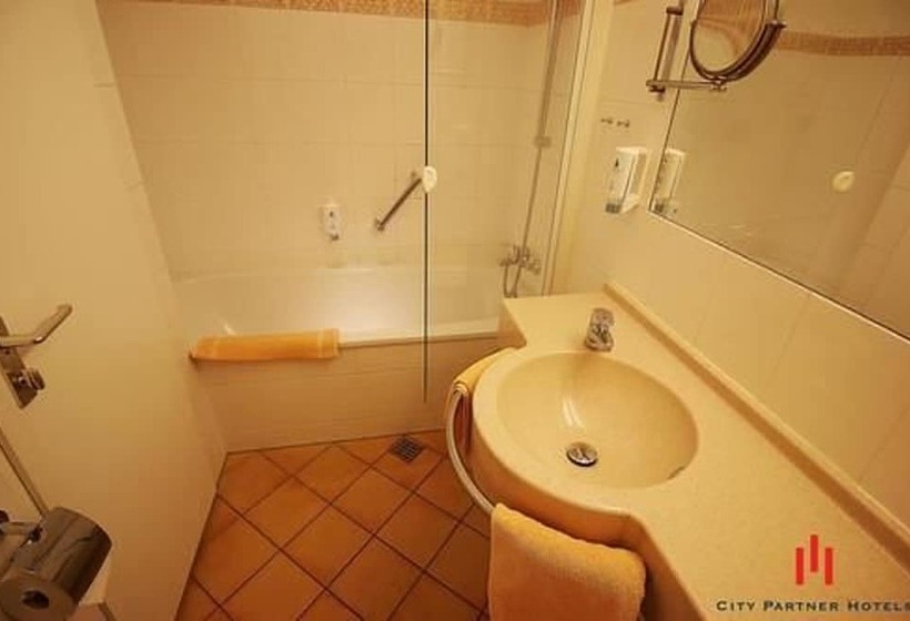 带阳台的标准单人间, Senator Hamburg