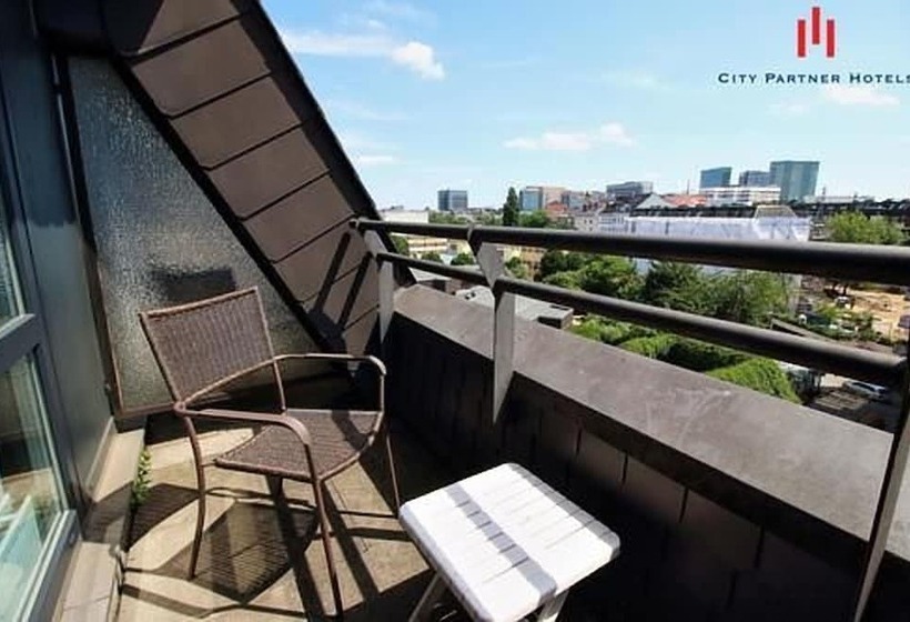 标准间带阳台, Senator Hamburg