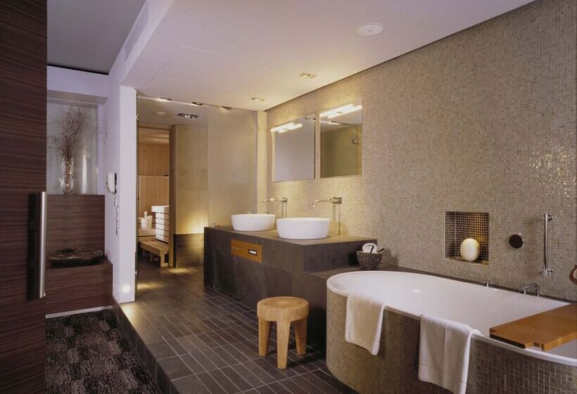 سوئیت ریاست جمهوری 2 خوابه, Sheraton Berlin Grand Hotel Esplanade