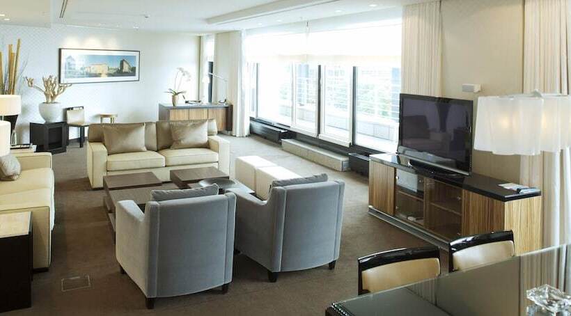 سوئیت با بالکن, Sheraton Berlin Grand Hotel Esplanade