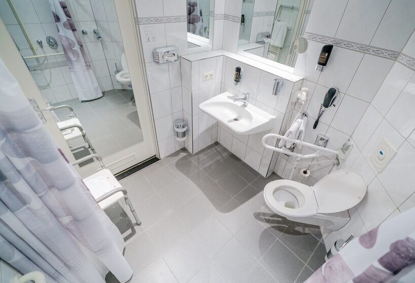 اتاق استاندارد یک نفره, Tiergarten Berlin