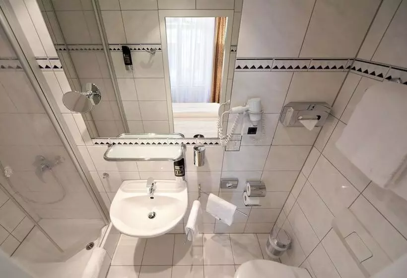 スタンダード４人部屋, Tiergarten Berlin