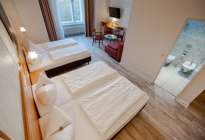 اتاق استاندارد چهار تخته, Tiergarten Berlin