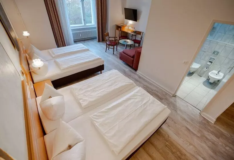 スタンダード４人部屋, Tiergarten Berlin