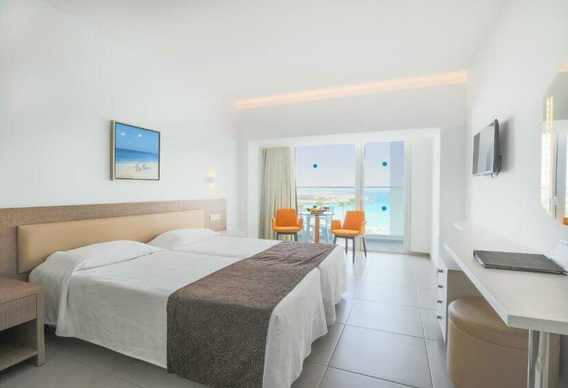 Номер Deluxe Вид на Море, Vassos Nissi Plage Hotel & Spa