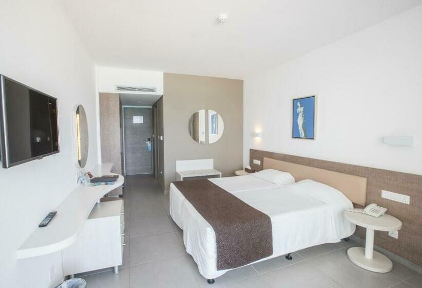 Номер Deluxe Вид на Море Боковой, Vassos Nissi Plage Hotel & Spa