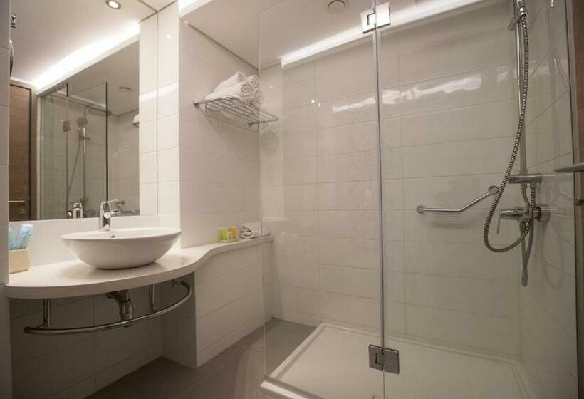 디럭스 룸 측면 바다 전망, Vassos Nissi Plage Hotel & Spa