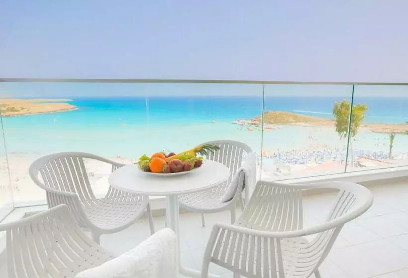 Deluxe Suite Sea View, Vassos Nissi Plage Hotel & Spa