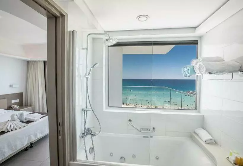 Deluxe Suite Sea View, Vassos Nissi Plage Hotel & Spa