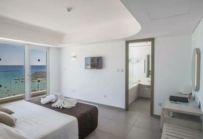 Deluxe Suite Sea View, Vassos Nissi Plage Hotel & Spa