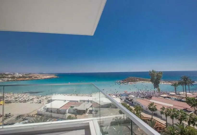 Deluxe Suite Sea View, Vassos Nissi Plage Hotel & Spa