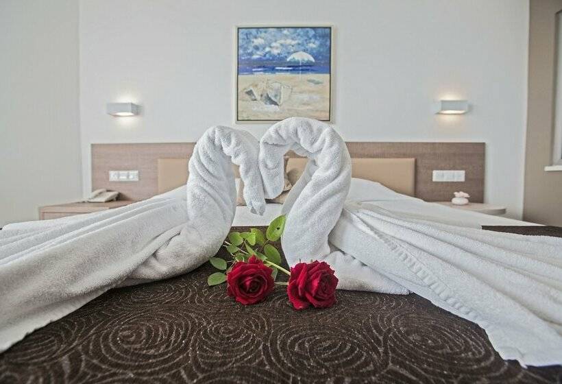 Люкс Deluxe Вид на Море, Vassos Nissi Plage Hotel & Spa