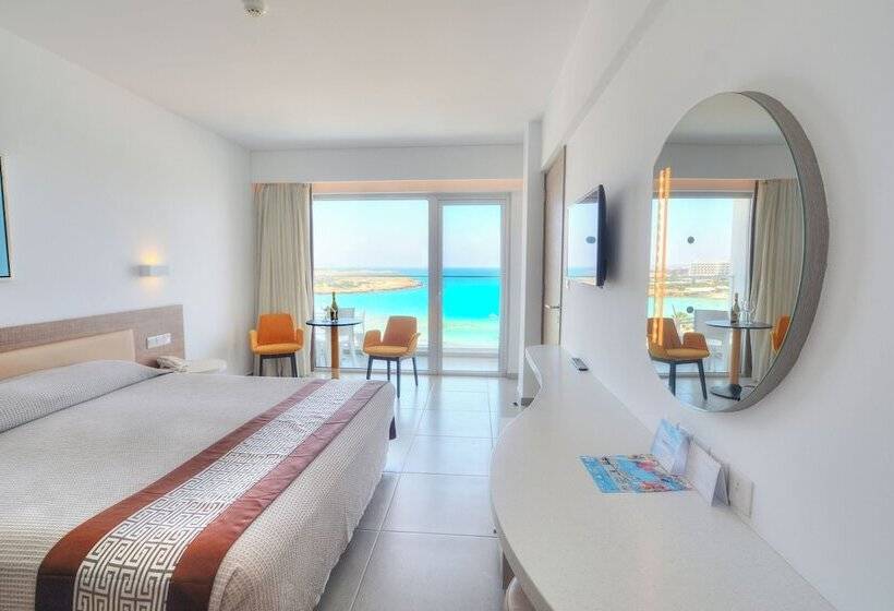 Номер Deluxe Вид на Море, Vassos Nissi Plage Hotel & Spa