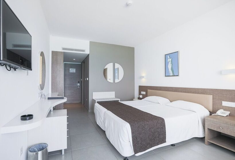 디럭스 룸 측면 바다 전망, Vassos Nissi Plage Hotel & Spa