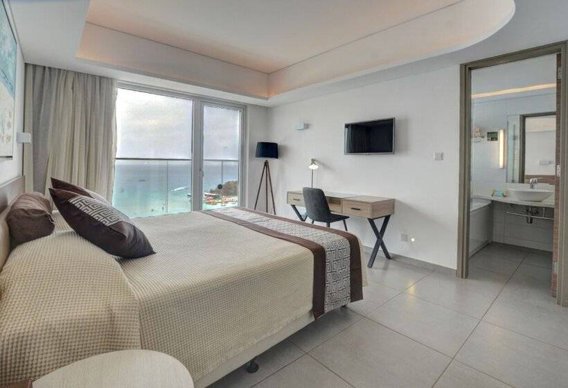 Люкс Deluxe Вид на Море, Vassos Nissi Plage Hotel & Spa