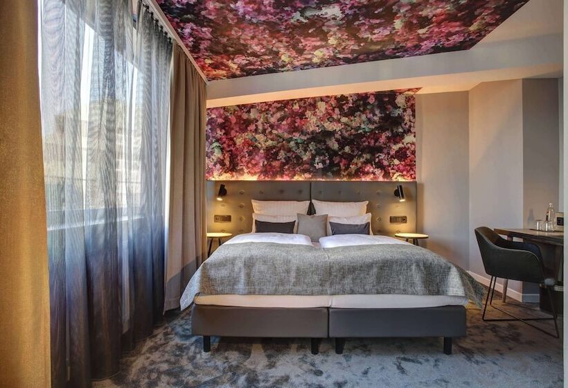 اتاق خانوادگی, Vienna House Easy by Wyndham Hamburg