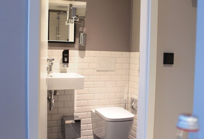 اتاق استاندارد, Vienna House Easy by Wyndham Hamburg