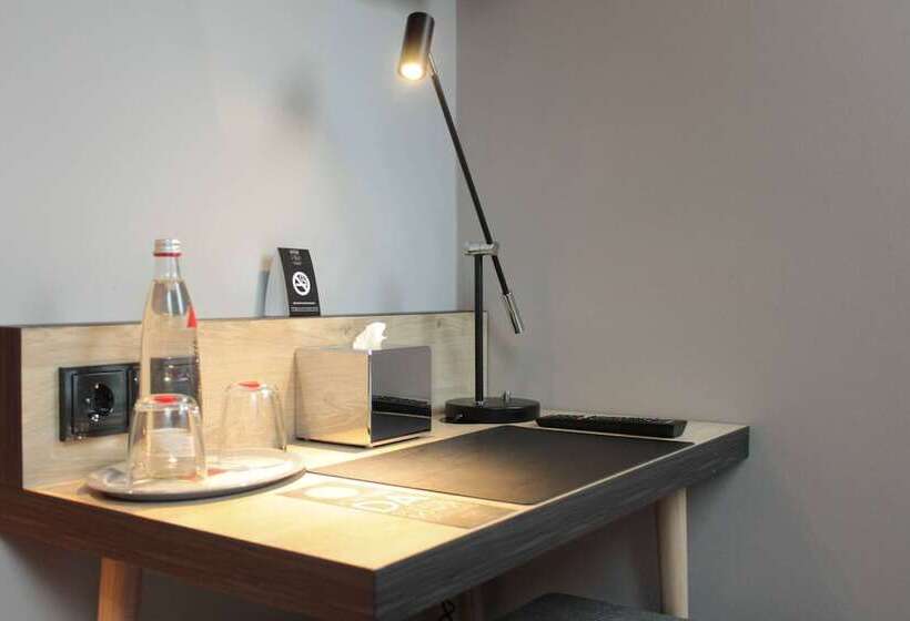 اتاق استاندارد, Vienna House Easy by Wyndham Hamburg