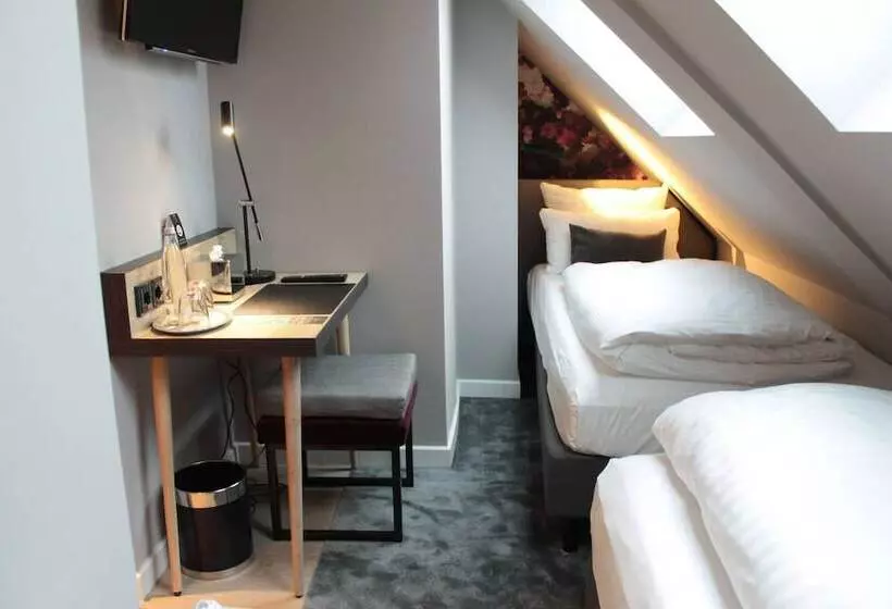 اتاق استاندارد, Vienna House Easy by Wyndham Hamburg