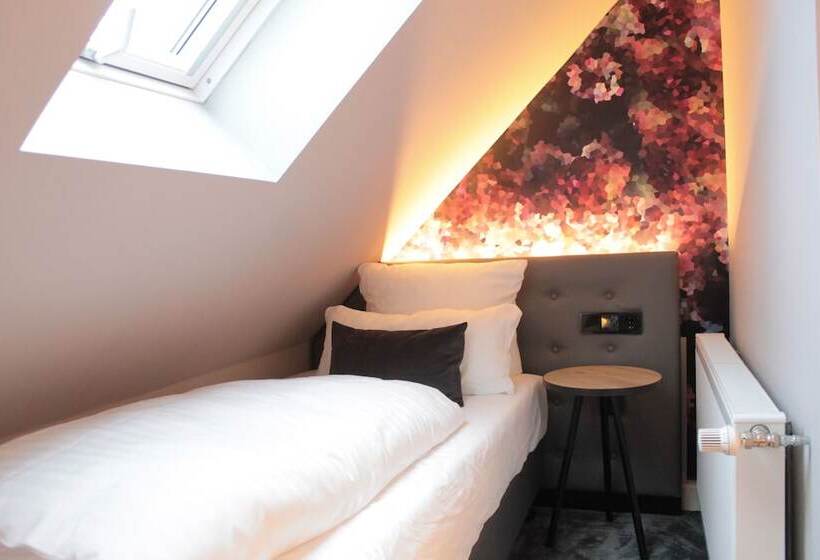 اتاق استاندارد, Vienna House Easy by Wyndham Hamburg