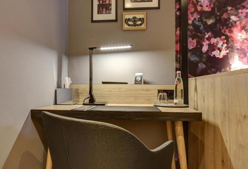 اتاق راحتی یک تخته, Vienna House Easy by Wyndham Hamburg