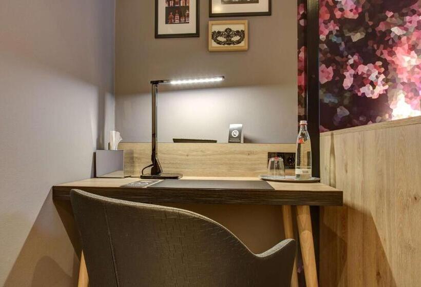 اتاق راحتی یک تخته, Vienna House Easy by Wyndham Hamburg