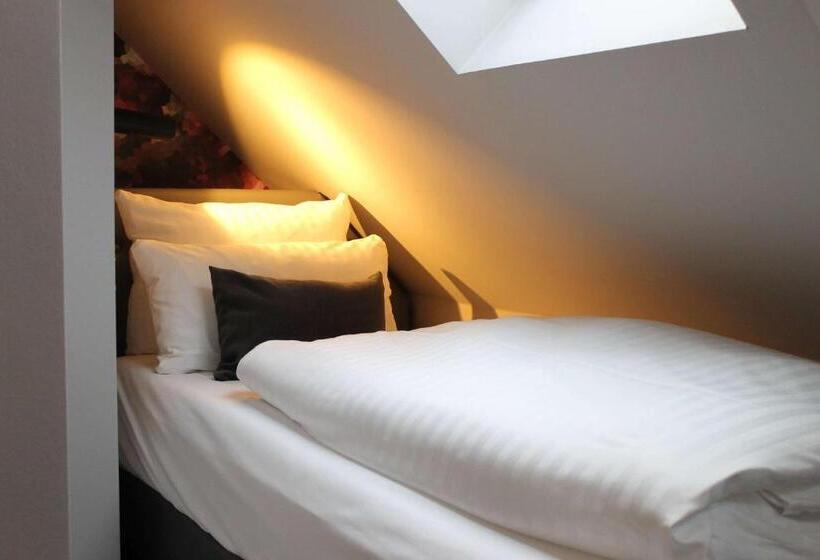 اتاق استاندارد یک نفره, Vienna House Easy by Wyndham Hamburg