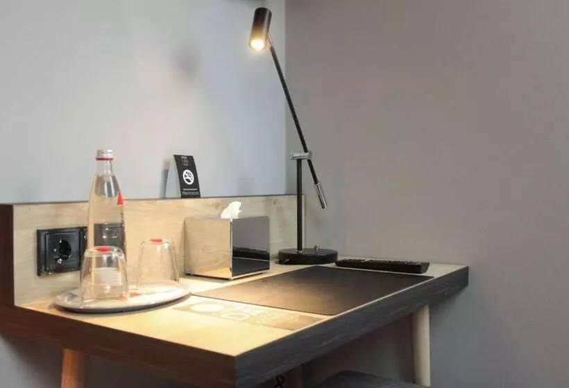 اتاق استاندارد یک نفره, Vienna House Easy by Wyndham Hamburg