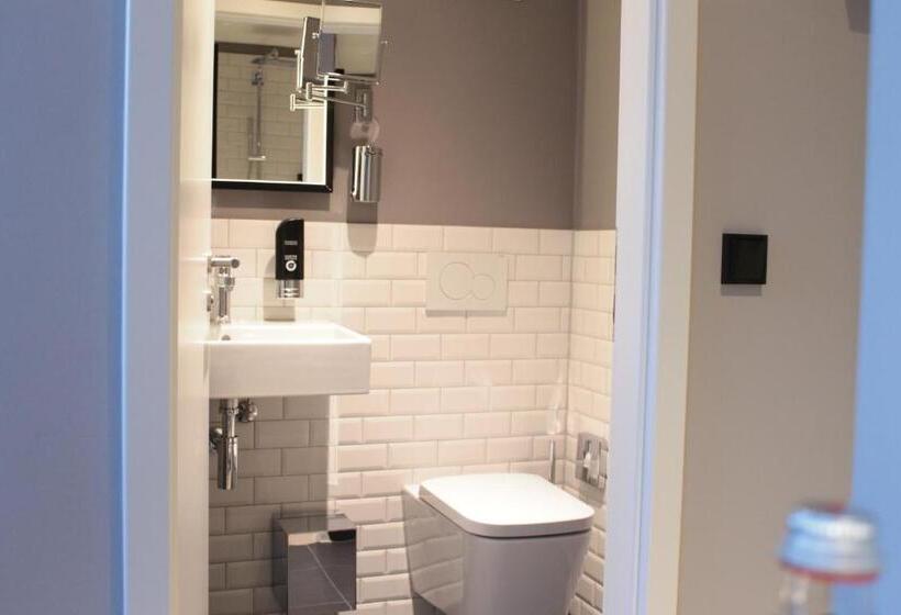 اتاق استاندارد یک نفره, Vienna House Easy by Wyndham Hamburg