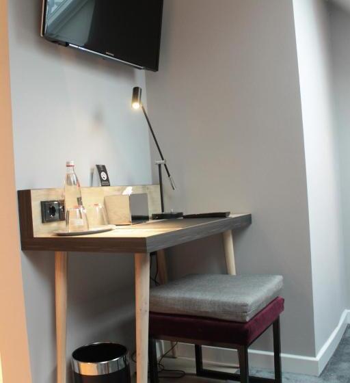 اتاق راحتی یک تخته, Vienna House Easy by Wyndham Hamburg