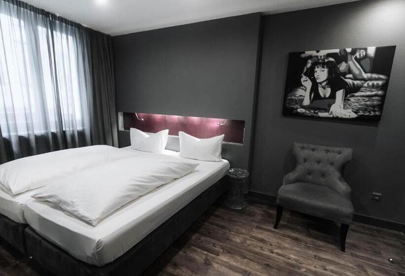 חדר ביזנס, Am Augustinerplatz