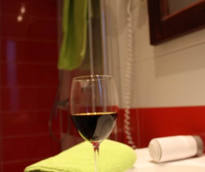 标准单人间, Am Kurpark