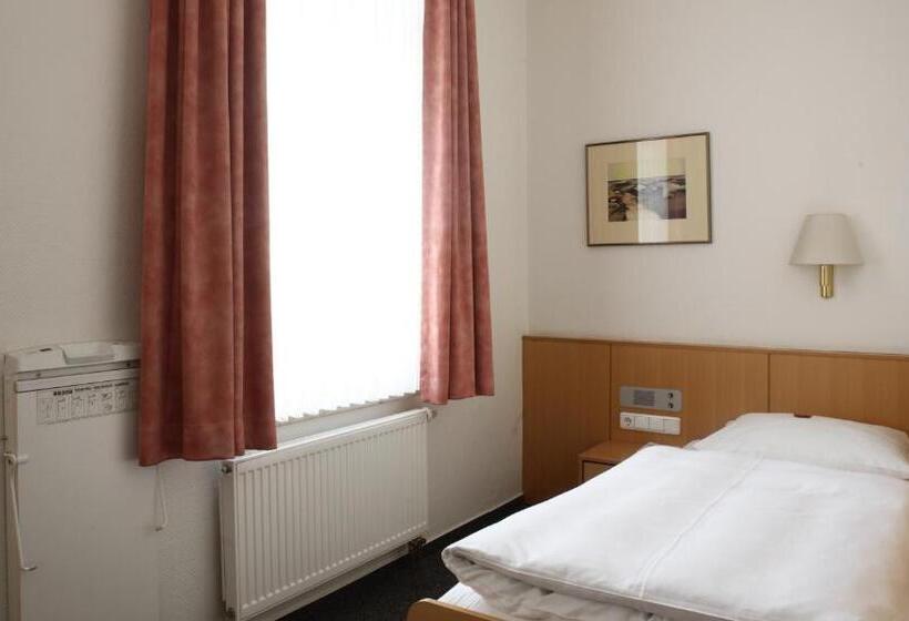 غرفة قياسية فردية, Berliner Hof