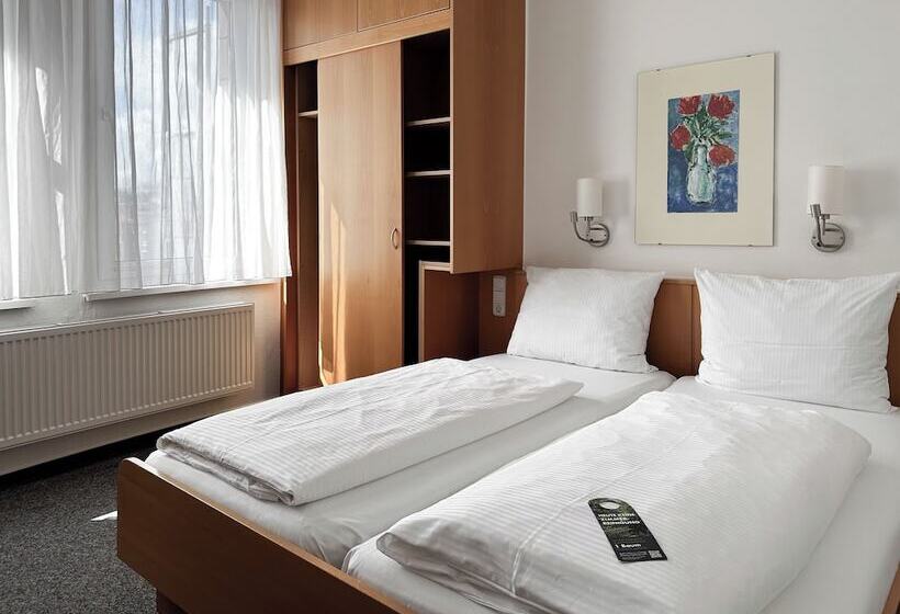 Номер Стандарт, Berliner Hof