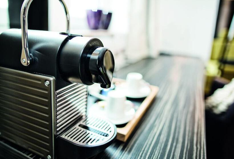 جناح بريميوم, City Hotel Bosse