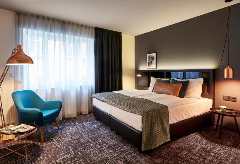 Quarto Deluxe, Dom
